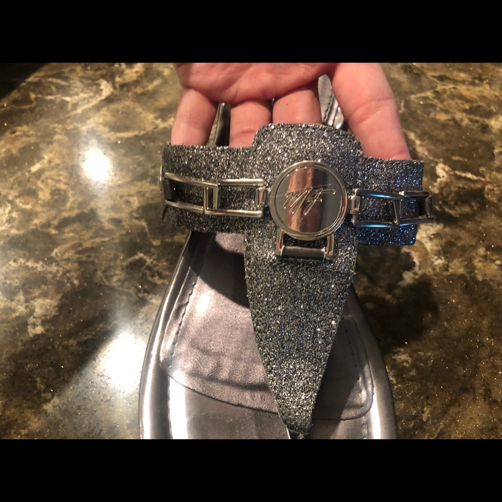 Sandals - Picture 2 of 4